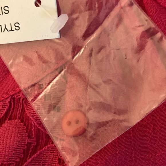 Fundamental Things NWT Oversized Blouse With Lace Inserts & 3/4 Sleeve. Size S. - Picture 7 of 9